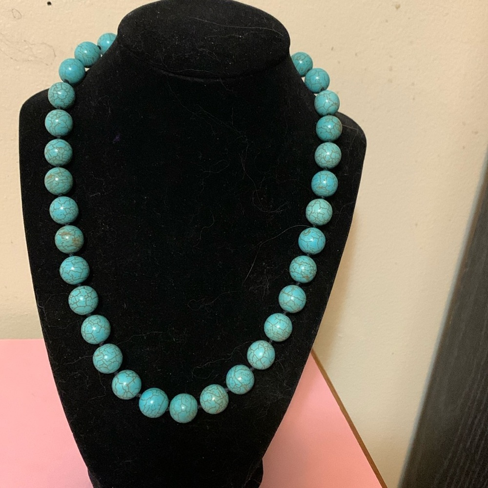 Beautiful necklace 18”